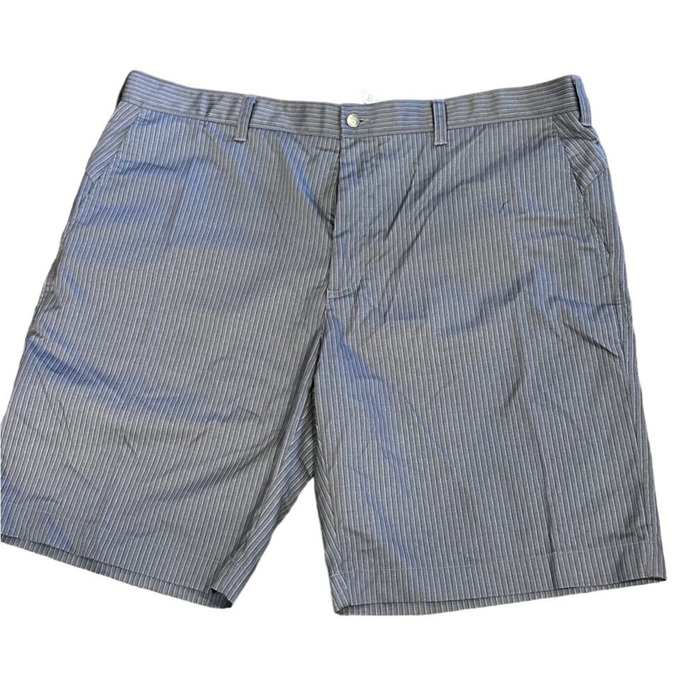 Callaway Golf Shorts in Gray Stripe Mens Size 40